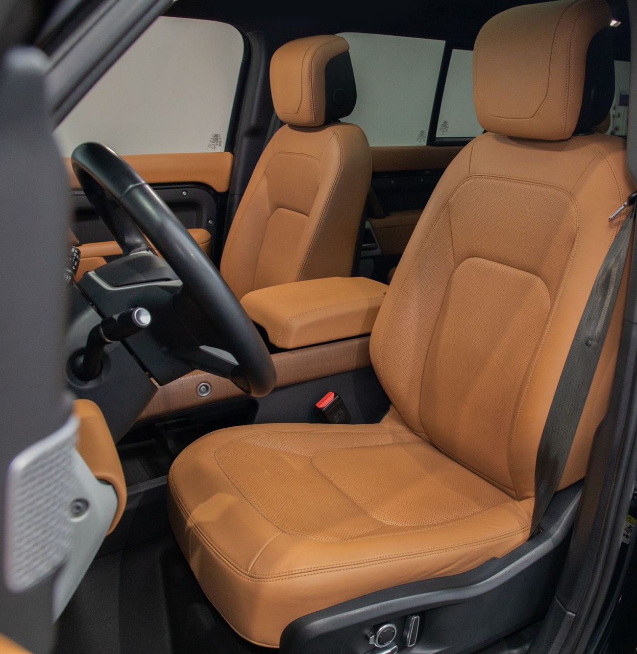 Land Rover Defender 130 HSE P400