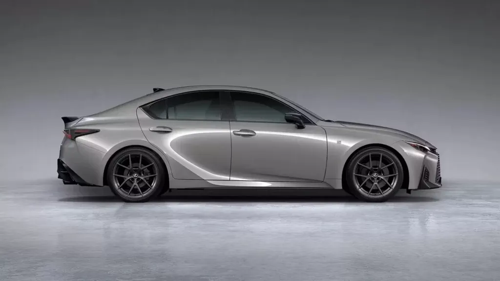 لكزس IS 350 exterior - Side Profile