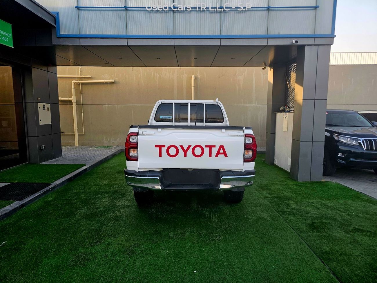 Toyota Hilux PATROL/ AUTO GEAR/ WIDE BODY / AUTO WINDOWS / FULL OPTION