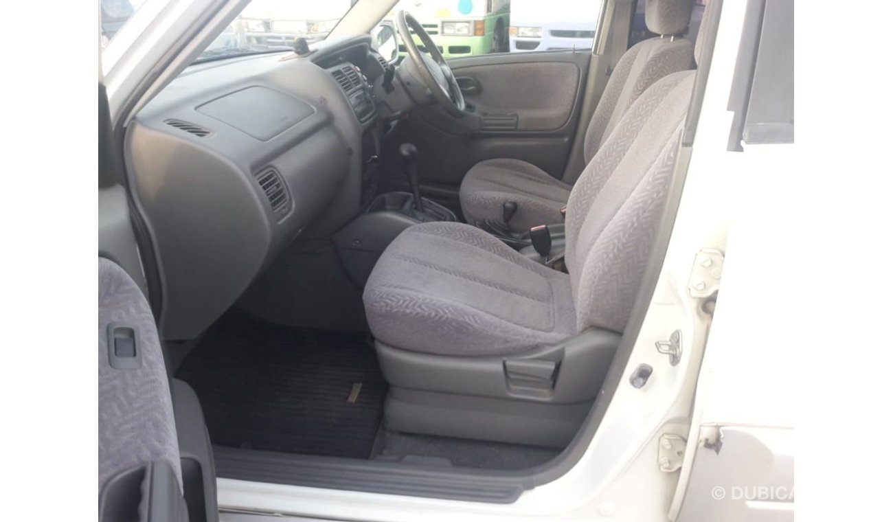 سوزوكي إيسكودو Suzuki Escudo RIGHT HAND DRIVE (Stock no PM 262)