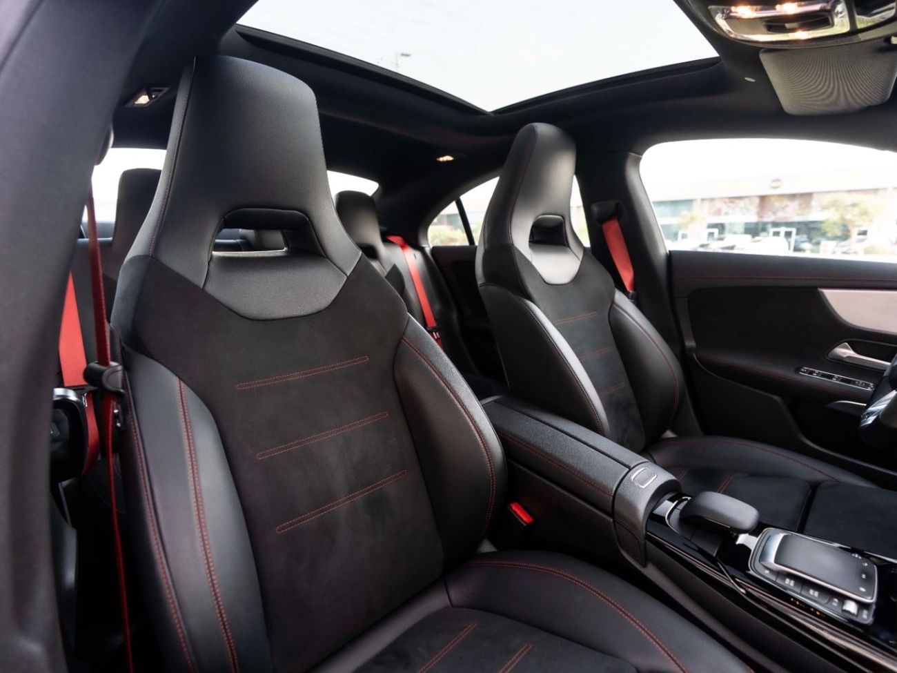 مرسيدس بنز CLA 35 AMG Std 2.0L