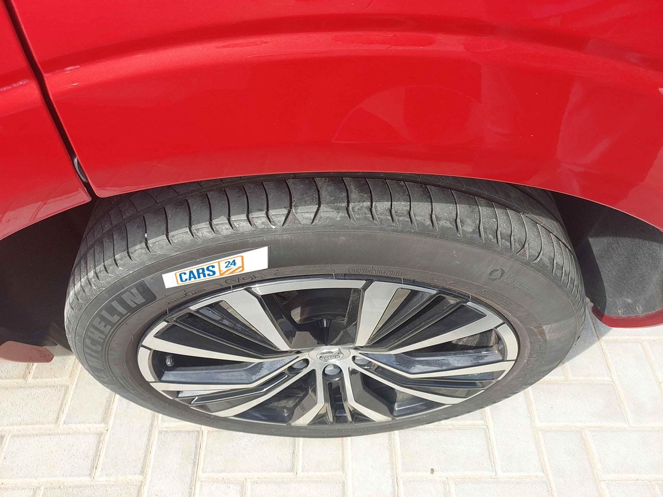 Volvo XC60 B5 ULTIMATE DARK 2 | Zero Down Payment | Home Test Drive