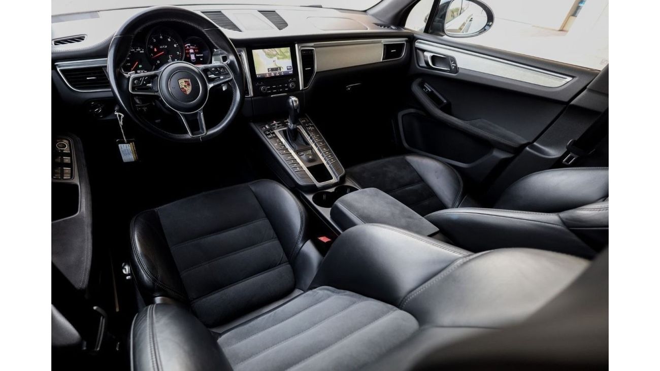 Porsche Macan Porsche Macan GTS 2017 European Spec under Warranty with Flexible Down-Payment/ Flood Free.