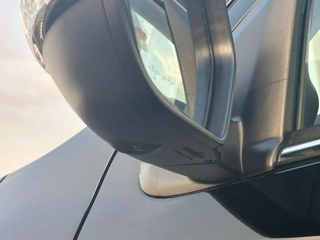 ميتسوبيشي مونتيرو سبورت MITSUBISHI MONTERO SPORT 3.0L 4WD GLS ROOF RAIL, SPOILERSUNROOF FABRIC SEATS-2026