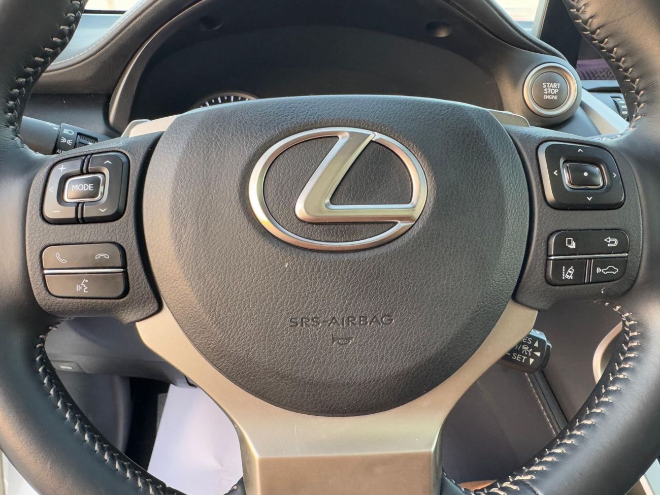 Lexus NX300 Lexus Nx300 2019 sunroof