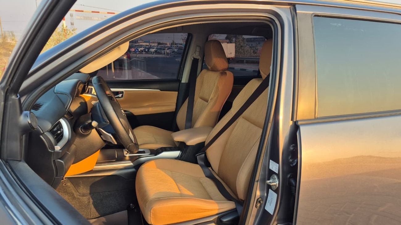 Toyota Fortuner GXR 4.0L (278 HP)