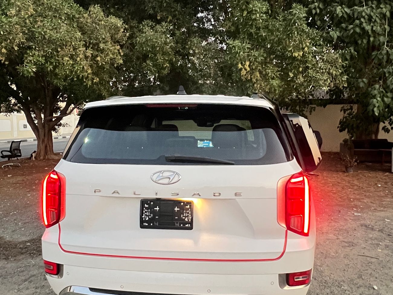 هيونداي باليساد limited AWL 3.8 double sunroof cantara top end model