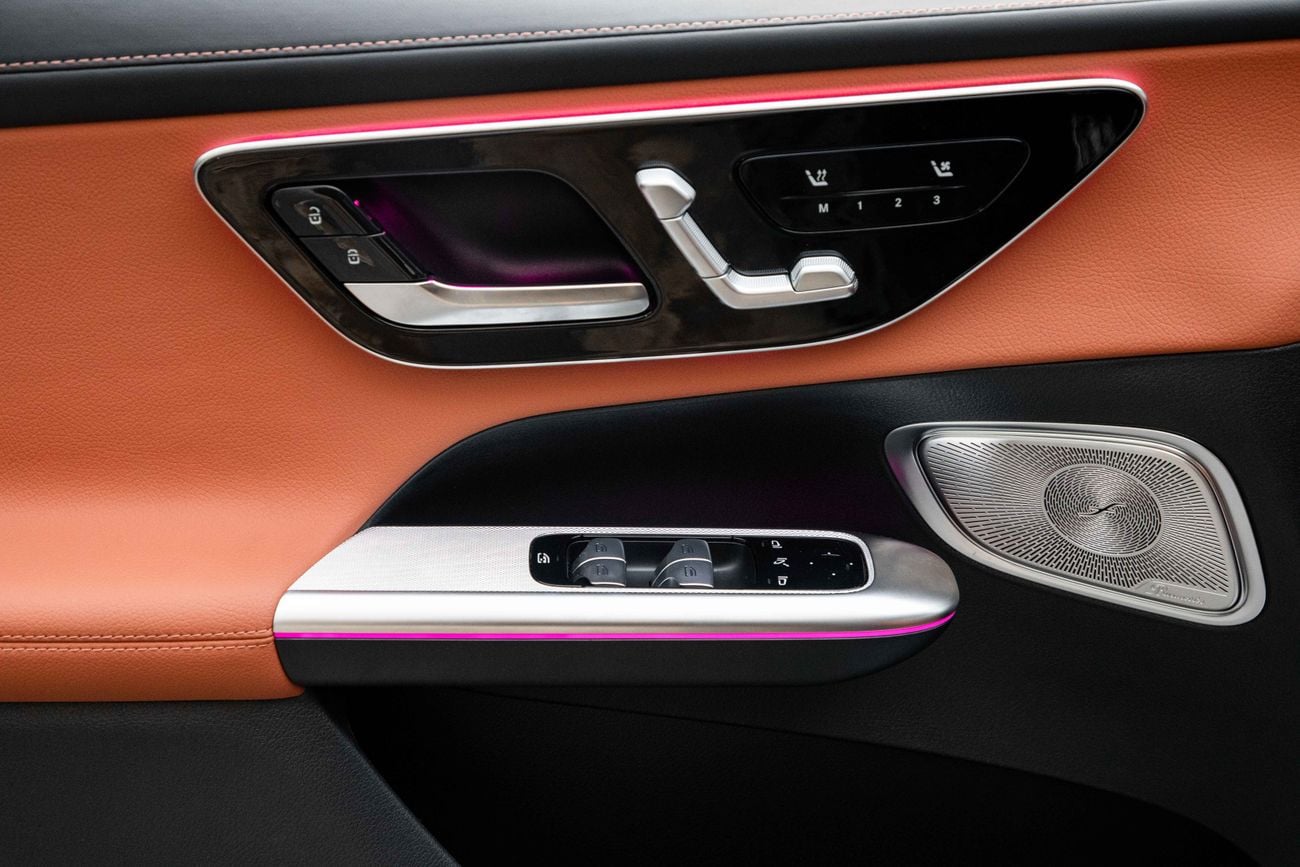 مرسيدس بنز GLC 250 GLC 200 AMG | 5,288 P.M | 0% Downpayment | Agency Warranty! | Ramadan Offer!