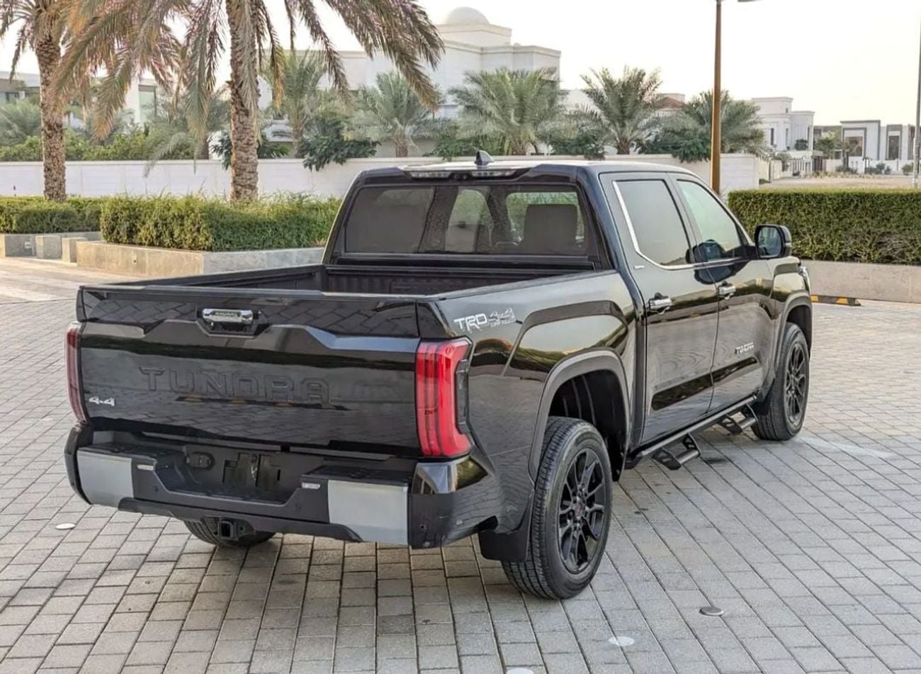 تويوتا تاندرا Toyota Tundra Crewmax Limited 2022MODEL 3.5L V6 petrol Engine with AWD 4x4, push start Transmission
