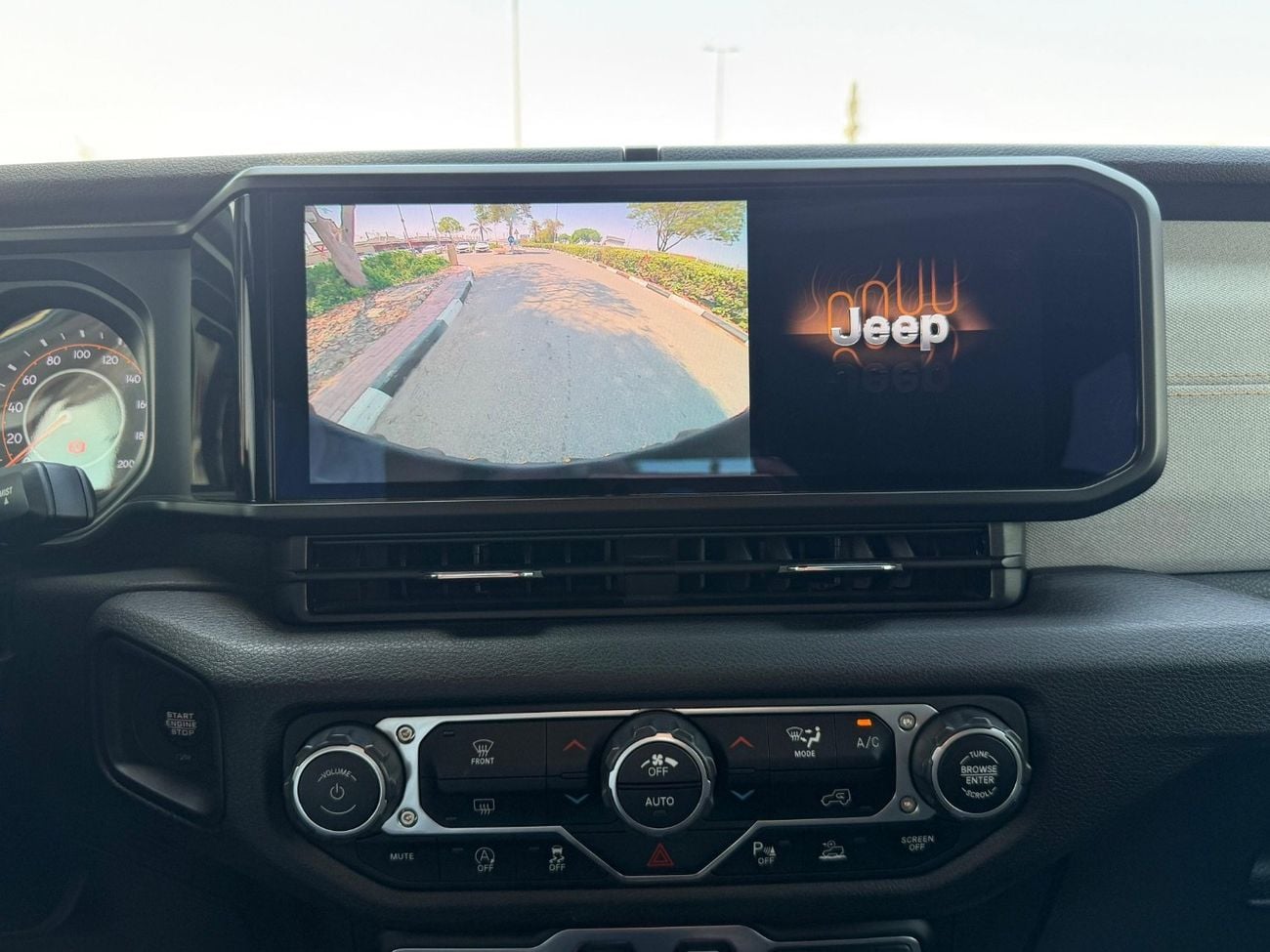 Jeep Wrangler Unlimited SPORT