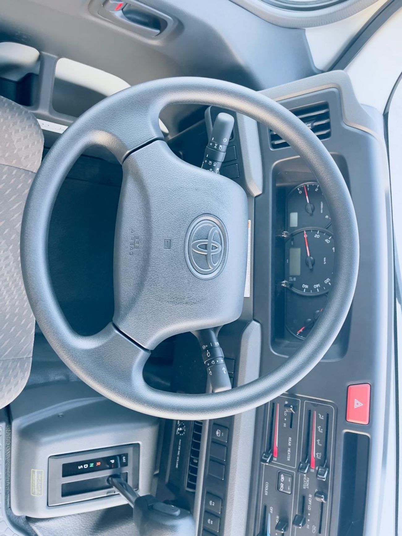 Toyota Coaster toyota coaster 4.0l 2025