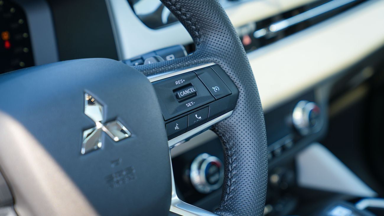Mitsubishi Outlander Brand New 2026 Mitsubishi Outlander GO3+ High Line 2.5L 4-Cylinder SUV – GCC | Export Ready