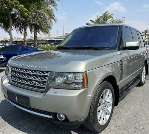 Land Rover Range Rover 2011 range rover vouge super charged gcc first owner clean car