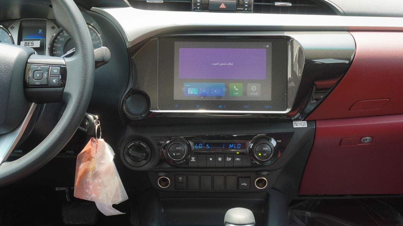 تويوتا هيلوكس SR5  2.7L  4WD A/T FULL 2025