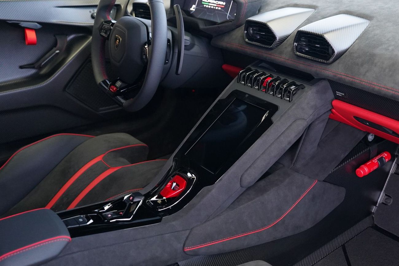 Lamborghini Huracan Tecnica 60th Anniversary 1 of 60