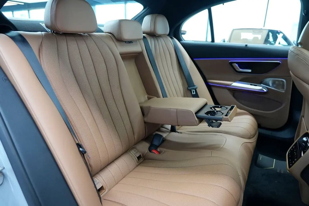 مرسيدس بنز E300 E 300 | GCC 0km | Agency Warranty | AMG Package