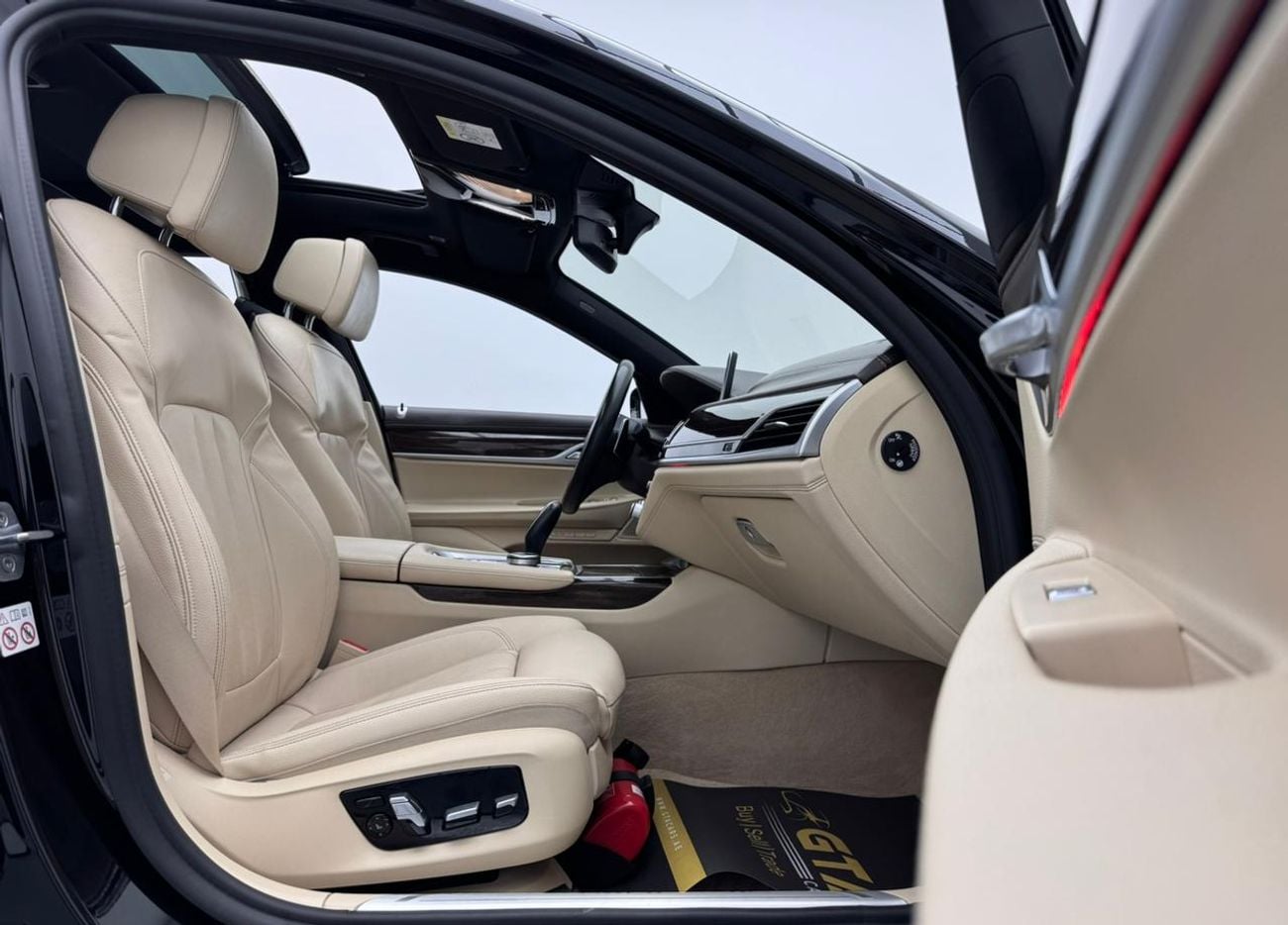 بي أم دبليو 730Li M SPORT