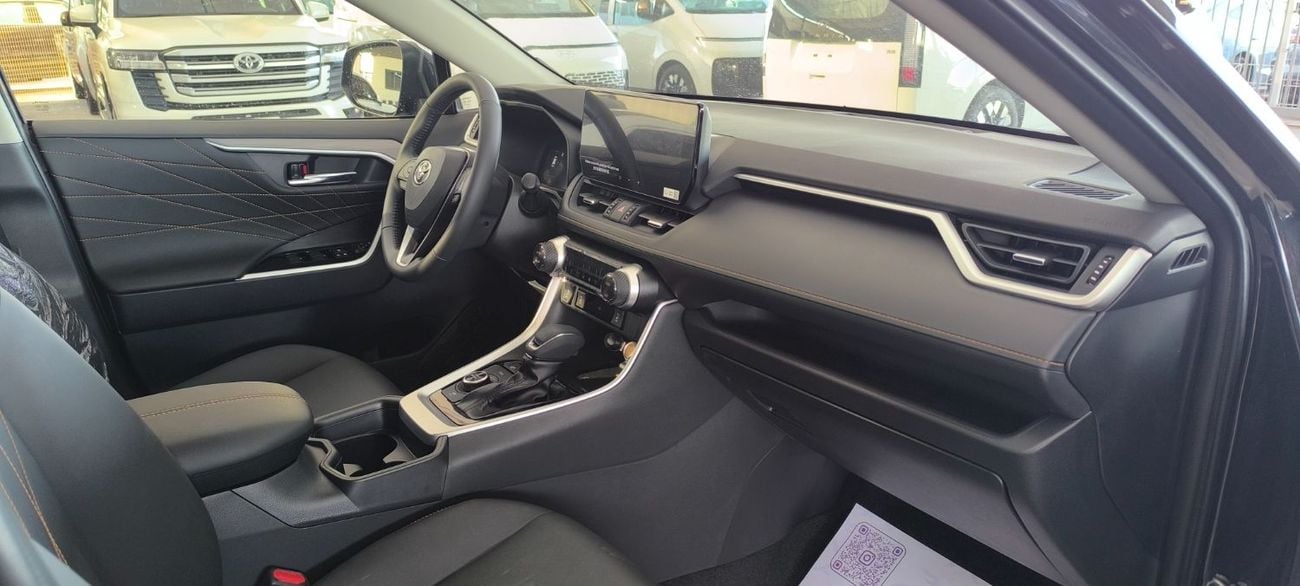 تويوتا راف ٤ TOYOTA RAV 4 HYBRID E-FOUR