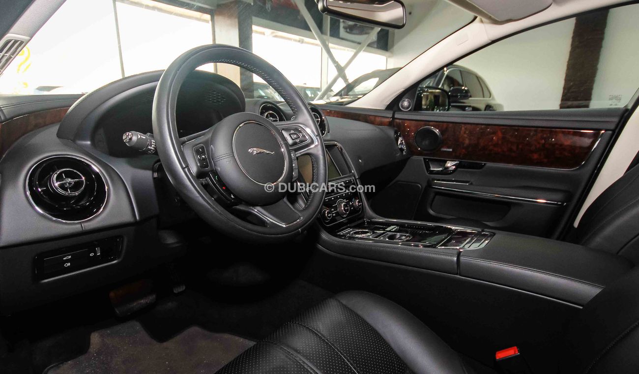 Jaguar XJ L with 3.0 Badge