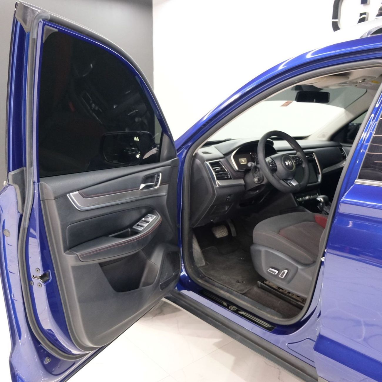 أم جي RX8 MG RX8 Comfort 2020 4W-GCC-Under Warranty till 2026-Agency Service-Accident Free-Excellent Condition