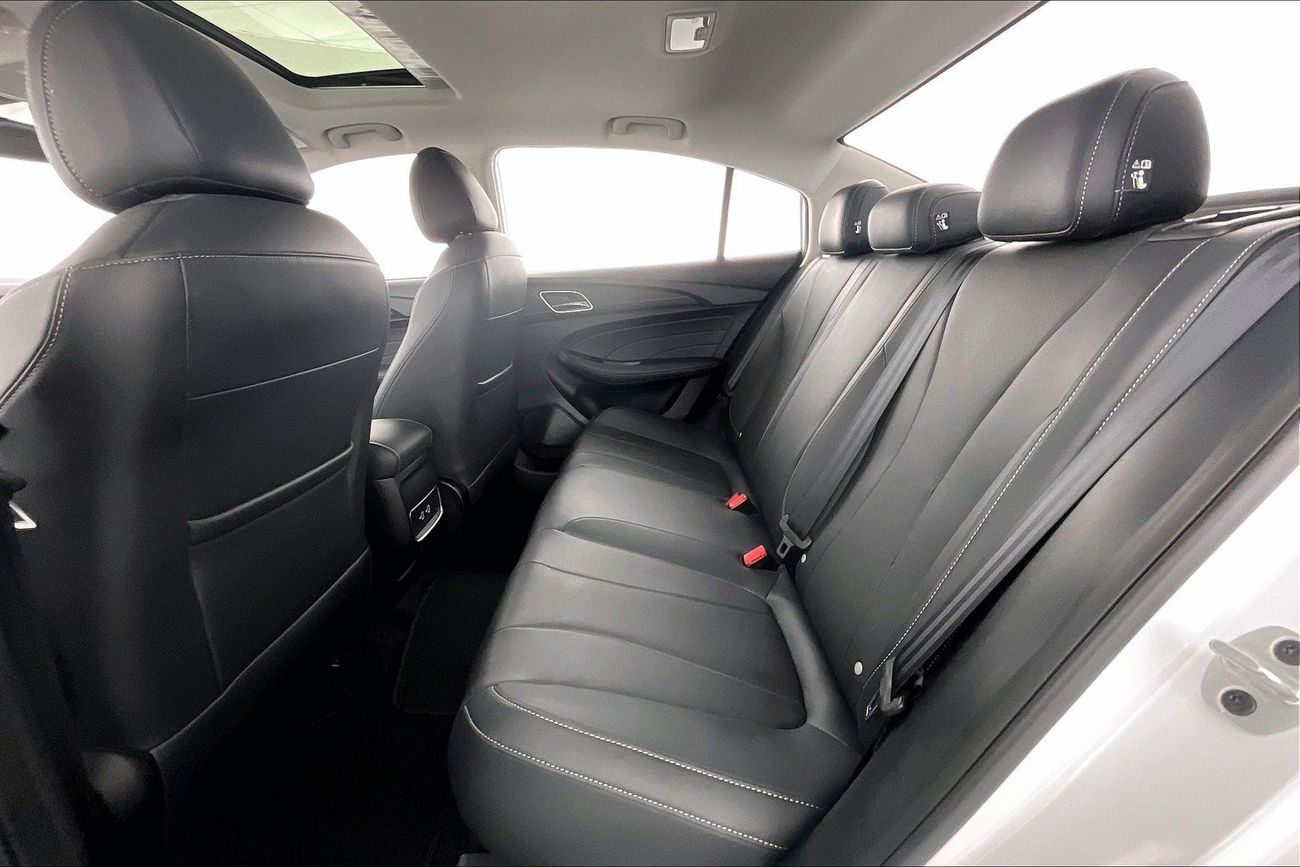 Volkswagen Passat Highline| 1 year free warranty | Exclusive Eid offer