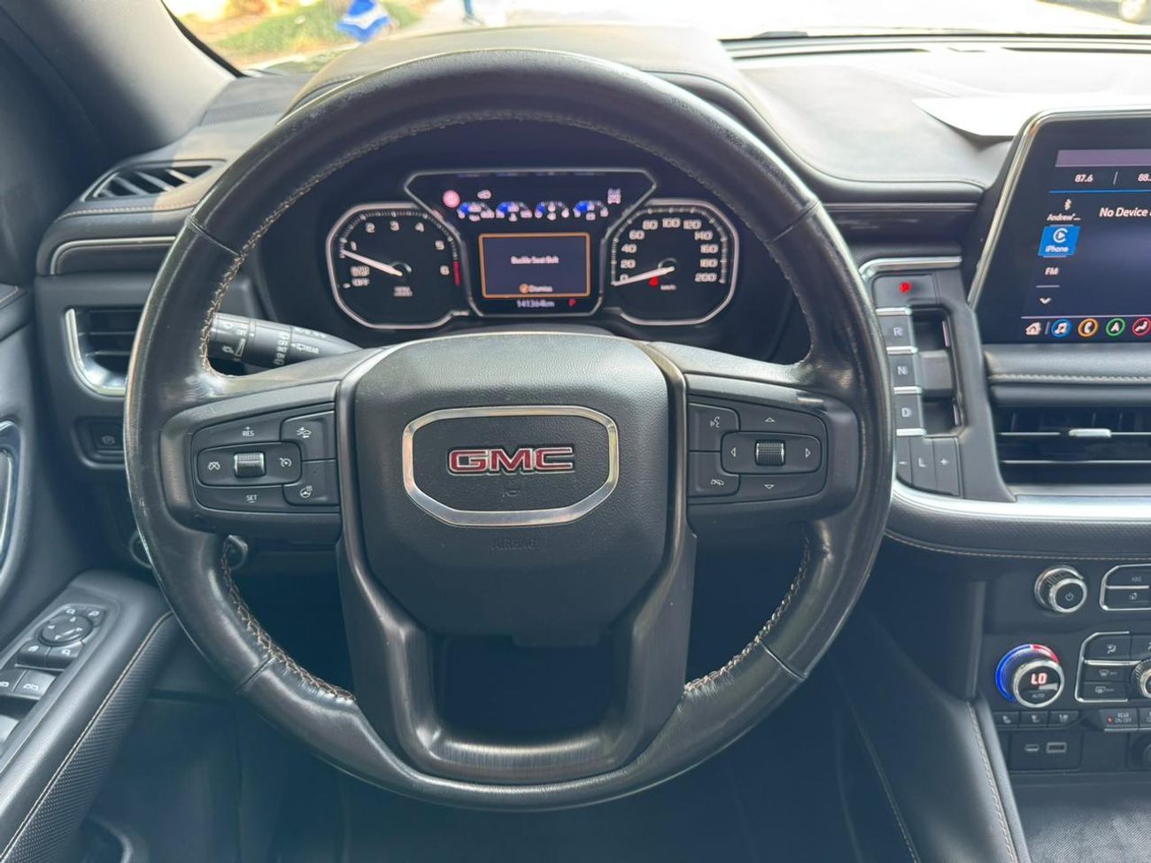 GMC Yukon 5.3 V8 AT4 (AWD)