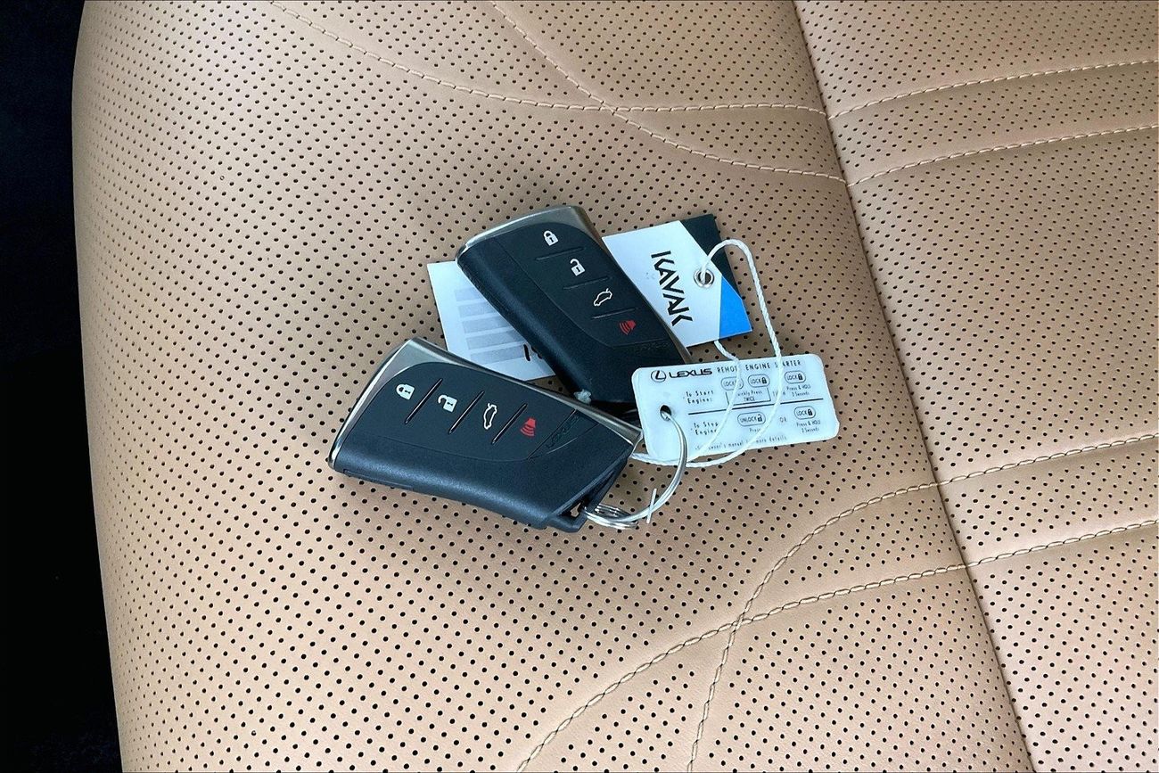 Nissan Sunny SV | 1 year free warranty | 0 Down Payment