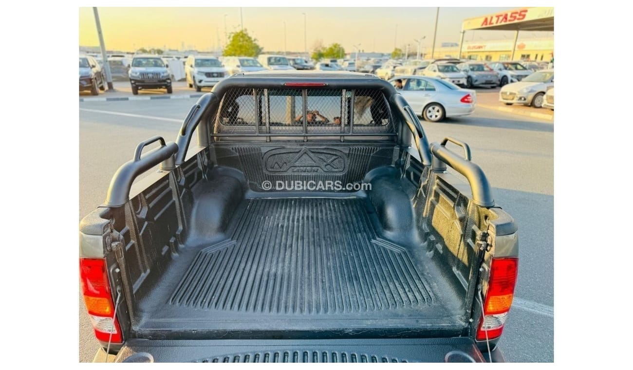 Toyota Hilux 2008 | LHD | MANUAL | DOUBLE CABIN | DIESEL | PREMIUM RED LEATHER SEATS | SPORTS BAR