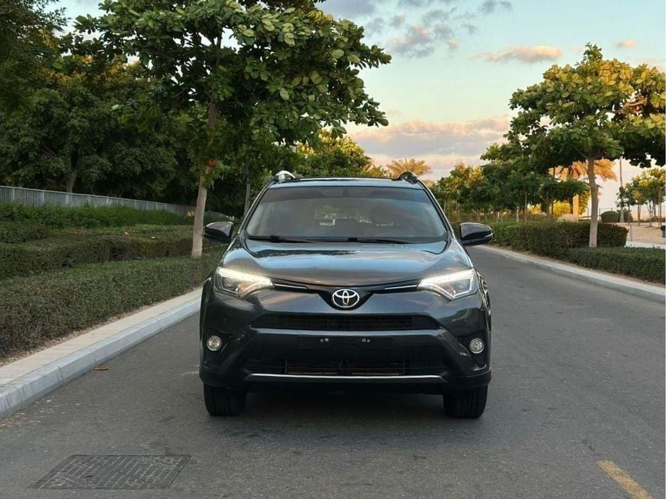 تويوتا راف ٤ VX 2.5L