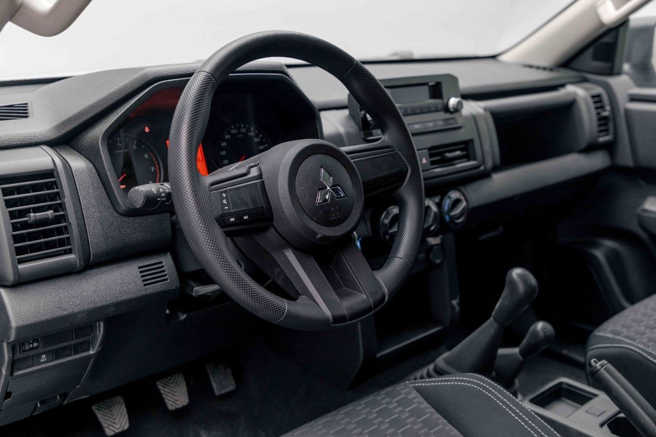 ميتسوبيشي L200 GLS 2.4L - Manual - Black Inside Black | Export Only