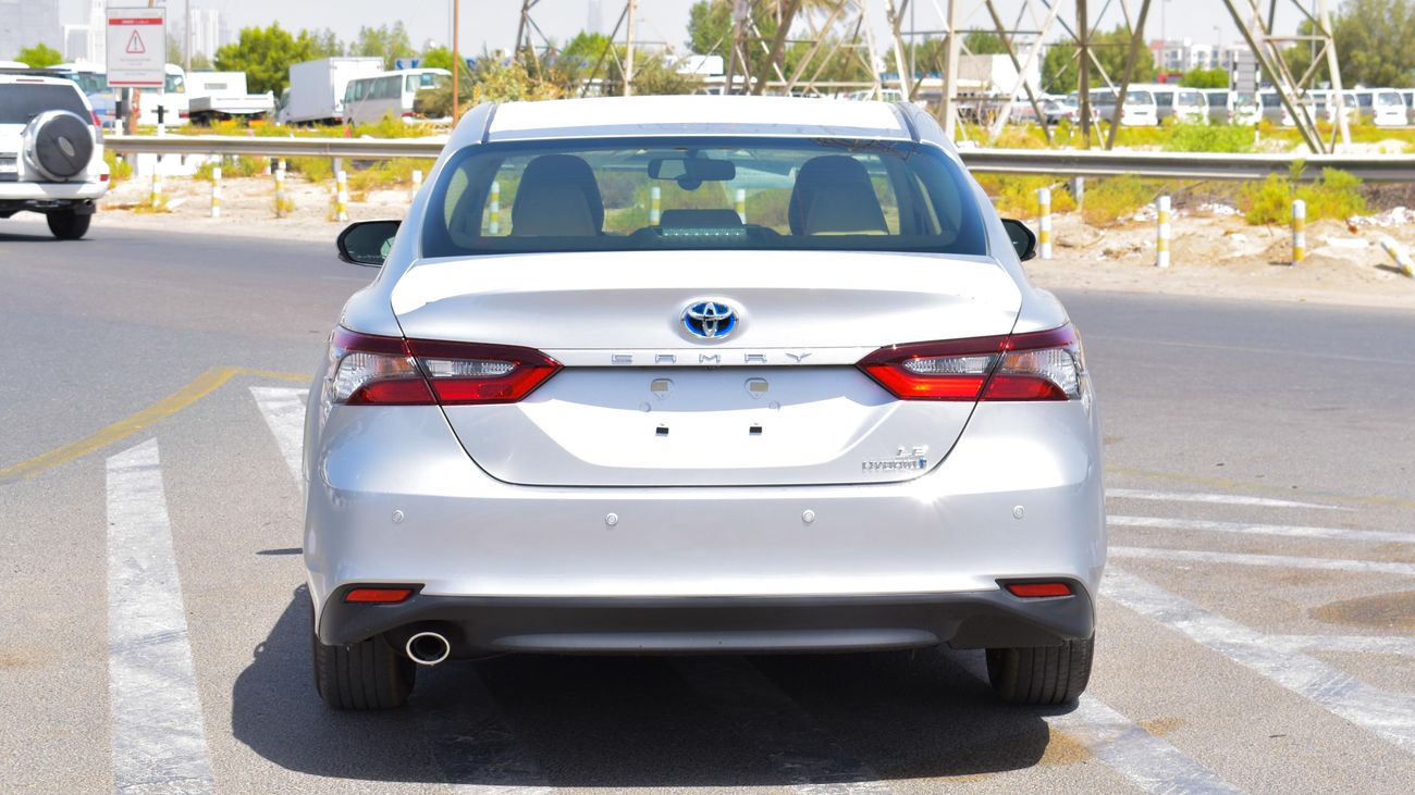 Toyota Camry LE | 2.5L | Hybrid | 2022 | For Export Only