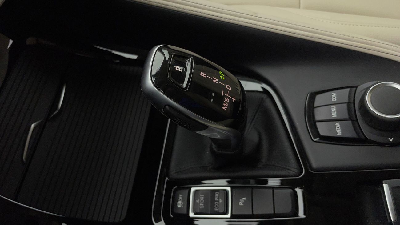 بي أم دبليو X2 SDRIVE 20I 2 | بدون دفعة مقدمة | اختبار القيادة في المنزل