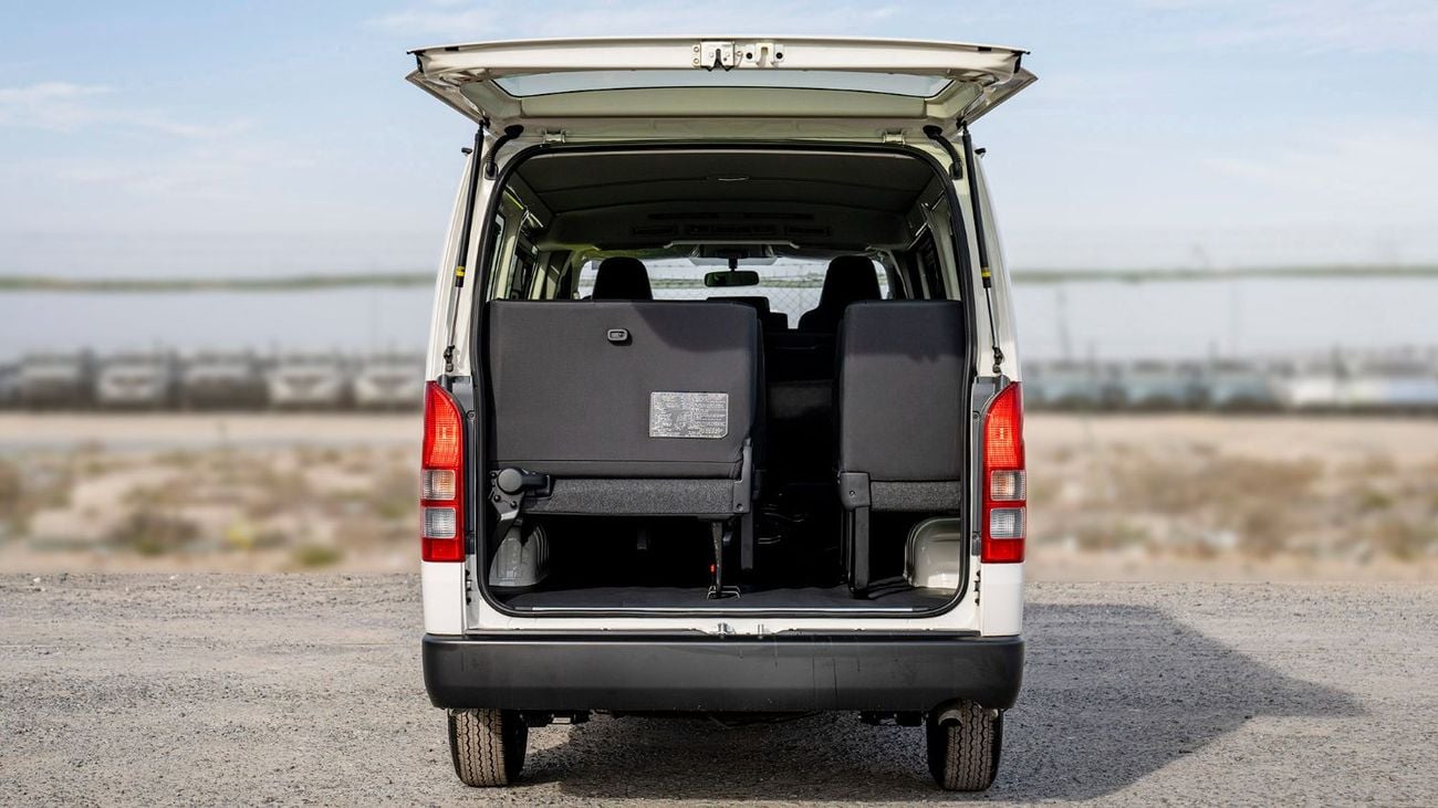 Toyota Hiace MID ROOF 2.7  2025