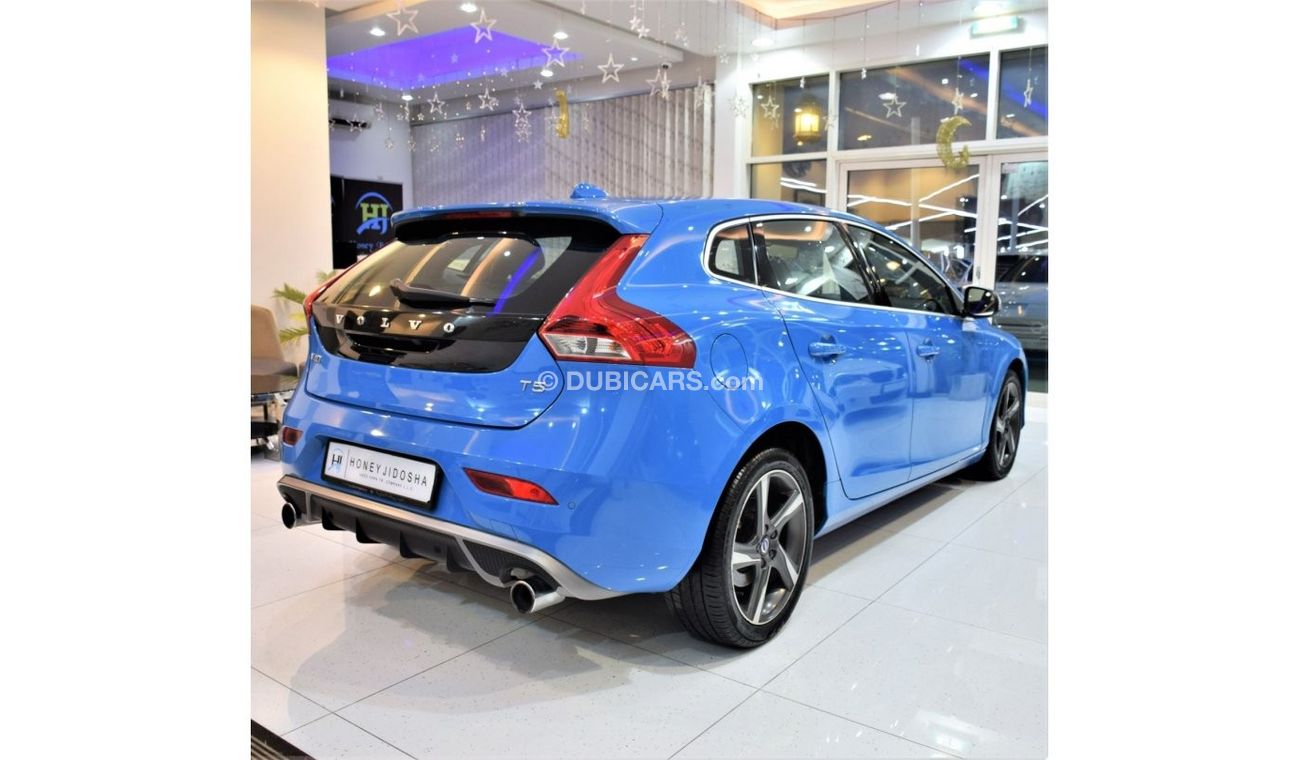 Volvo V40 Volvo V40 T5 R-Design ( 2016 Model! ) in Blue Color! GCC Specs