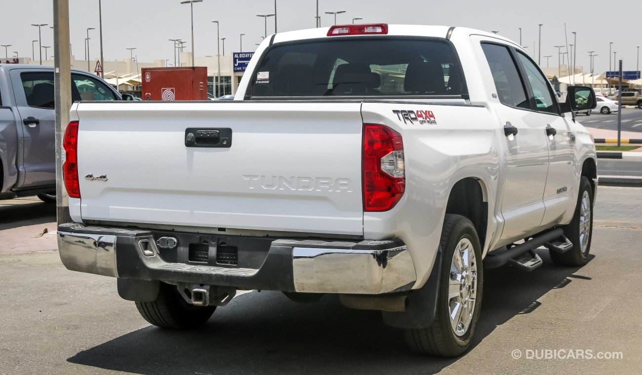 Toyota Tundra 4x4 SR5 5.7L V8