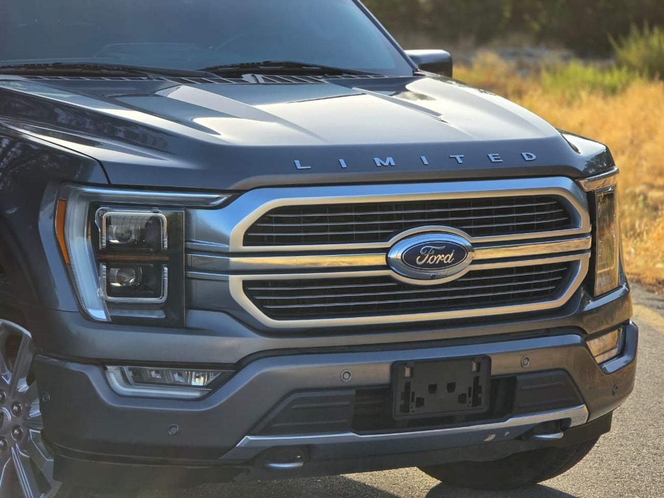 Ford F-150 PLATINUM FORD F-150 LIMITED 2021 GCC // HYPRID // FULL OPITION // PERFECT CONDITION