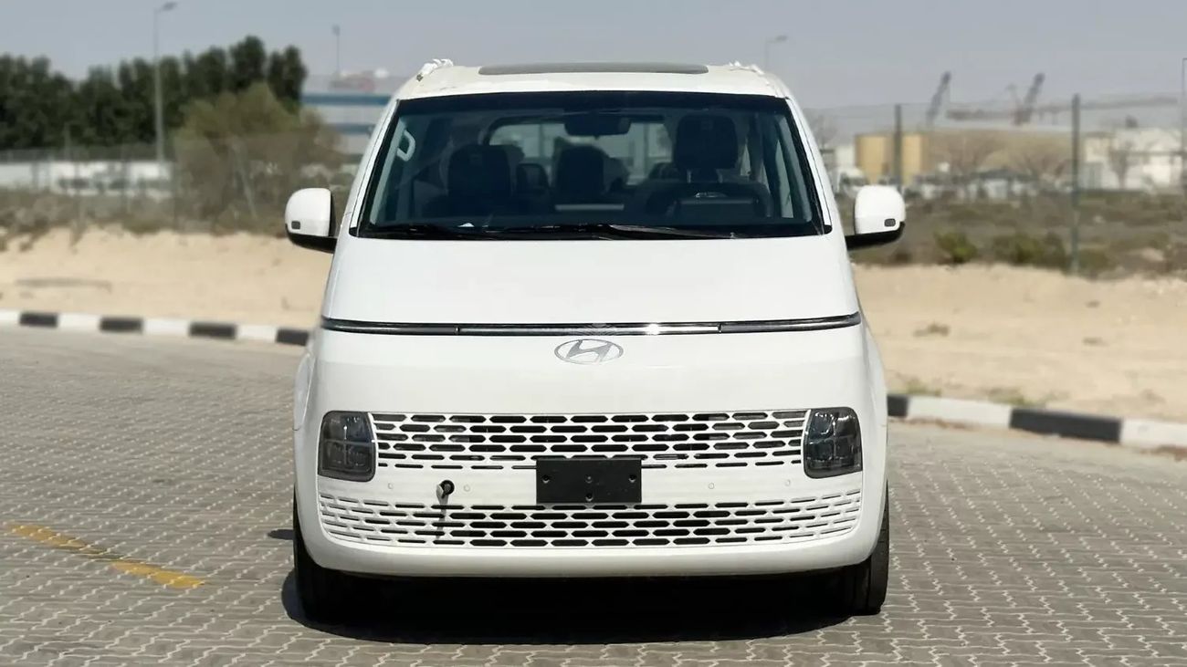 هيونداي ستاريا Hyundai Staria 3.5L 11 STR Premier AT 2026 • Petrol • Automatic