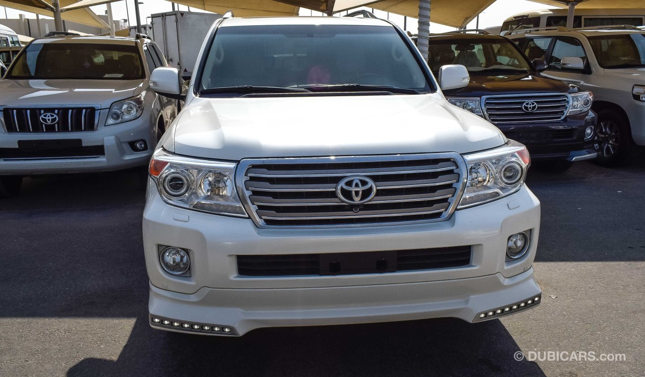 Toyota Land Cruiser VXR V8