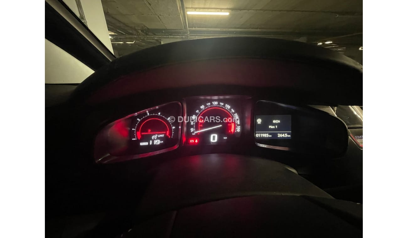 Used Citroen DS5 2018 for sale in Dubai - 623566
