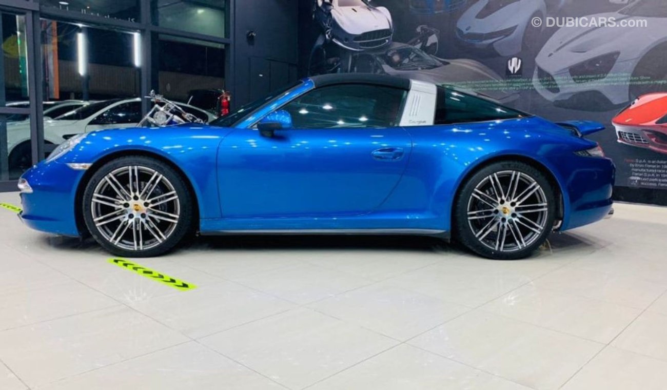 Porsche 911 Targa 4 PORSCHE 911 CARRERA TARGA 4 GCC CAR 2016 MODEL WITH 32000KM ONLY AND ONE YEAR WARRANTY