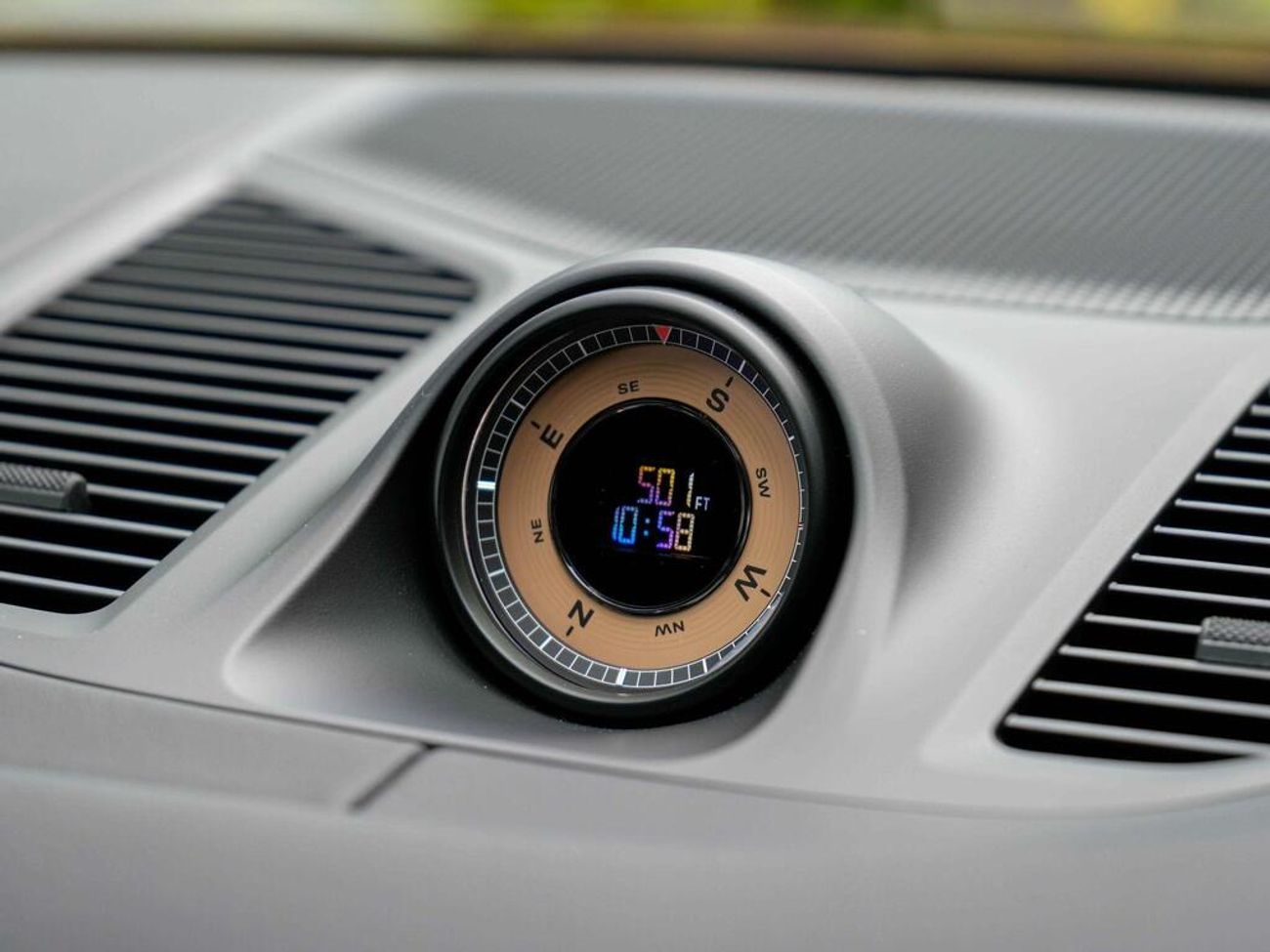 Porsche Cayenne E-Hybrid Coupe 4.0 V8 E-Hybrid 25.9kWh Turbo TiptronicS 4WD Euro 6 (s/s) 5dr (EXPORT ONLY)