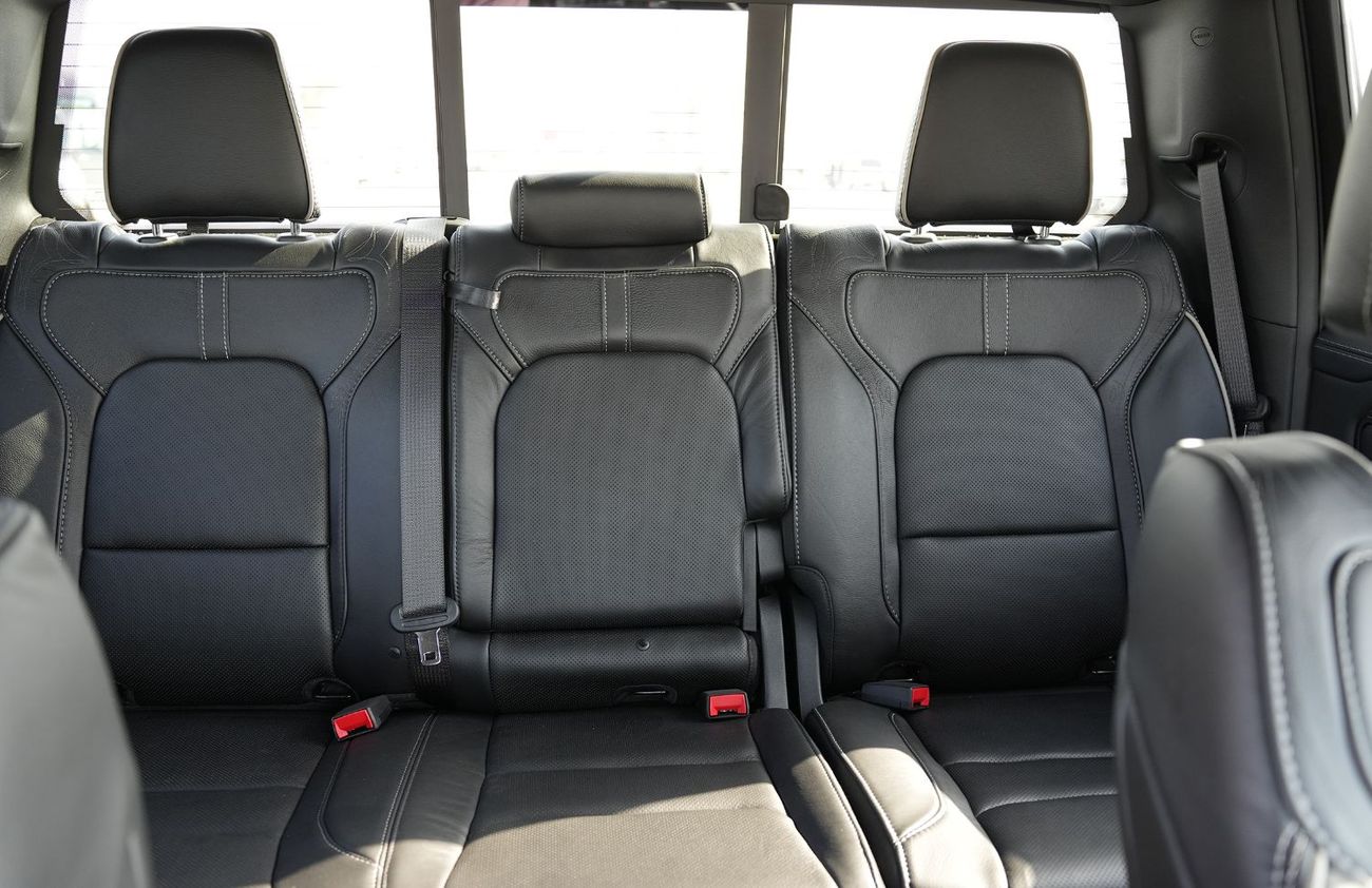 RAM 1500 Limited 5.7L (5 Seater) Black Edition American Specification