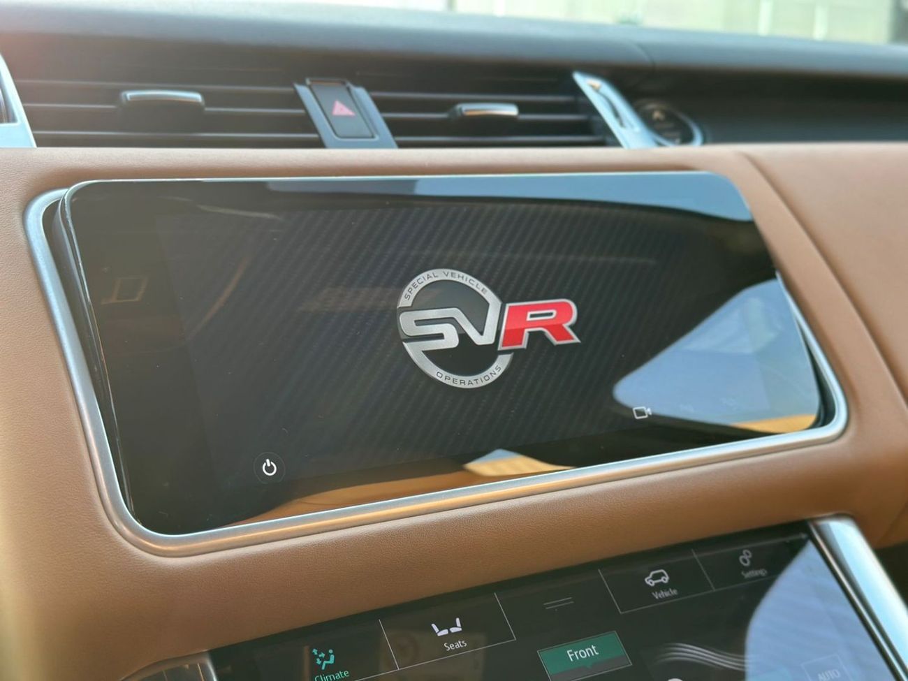 Land Rover Range Rover Sport RANGE ROVER SVR MODEL 2018 KILOMETERS 78000 GCC Counter service at Al Tayer Agency until 2028