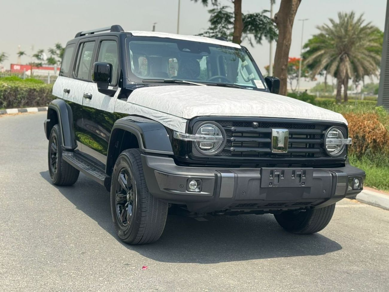 تانك 300 2.0L PETROL AUTOMATIC TRANSMISSION