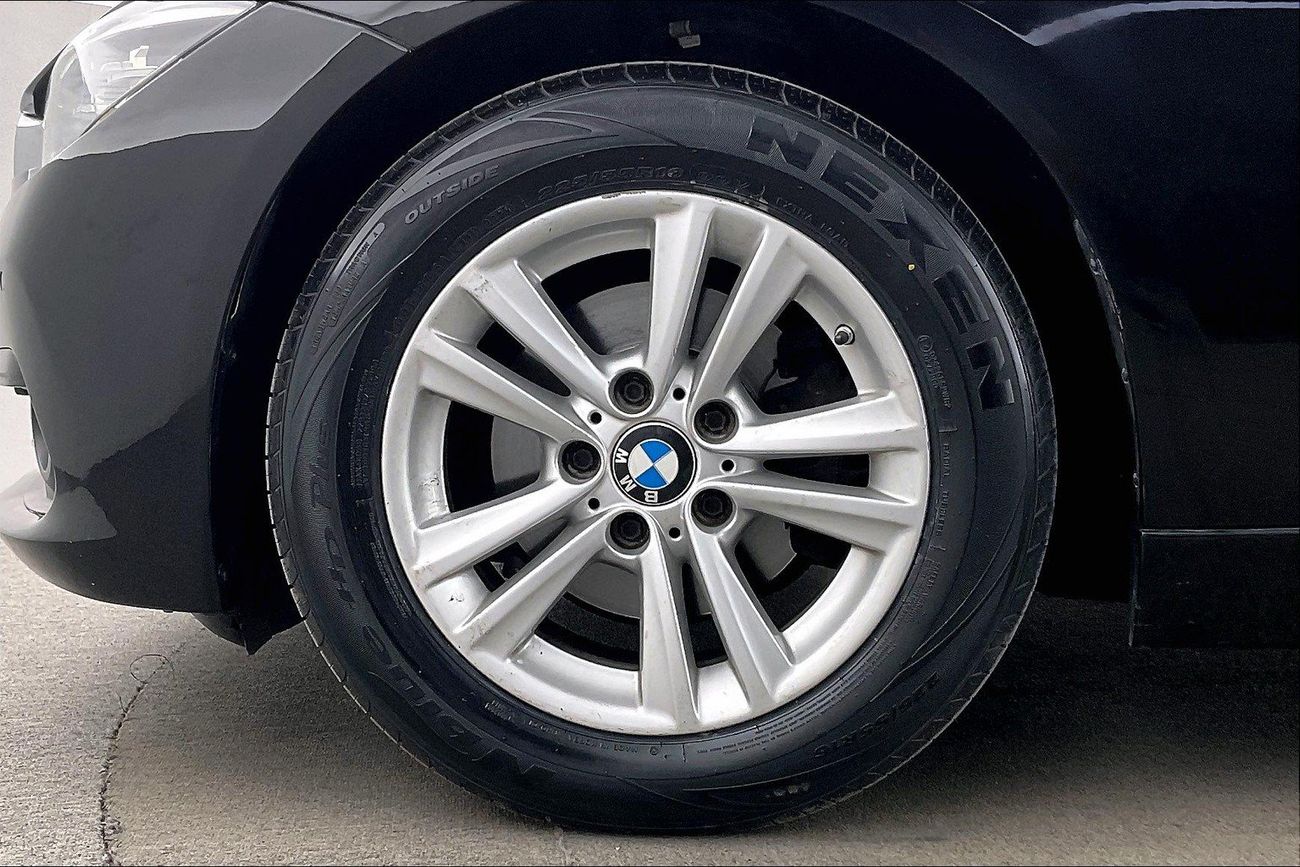 BMW 318i Standard | Guaranteed Warranty | 0 Down Payment