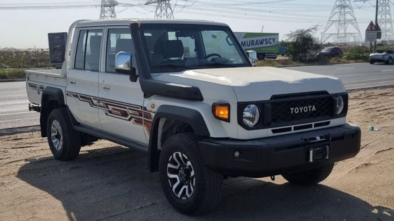 Toyota Land Cruiser Pick Up LC79 DC 2.8L Z Turbo-Diesel AT 2024YM [AVAILABLE IN WHITE & BEIGE COLOR]