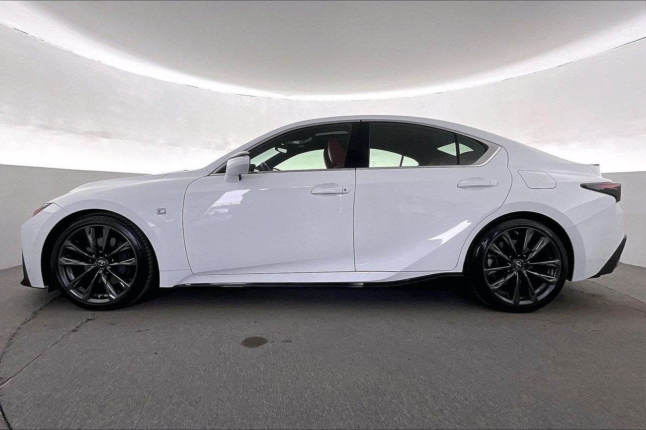 لكزس IS 350 F Sport Platinum | Carnival Sale • UP TO AED 20,000 OFF | شامل الضمان | 0 ﺪﻔﻋﺓ ﺃﻮﻟﻯ