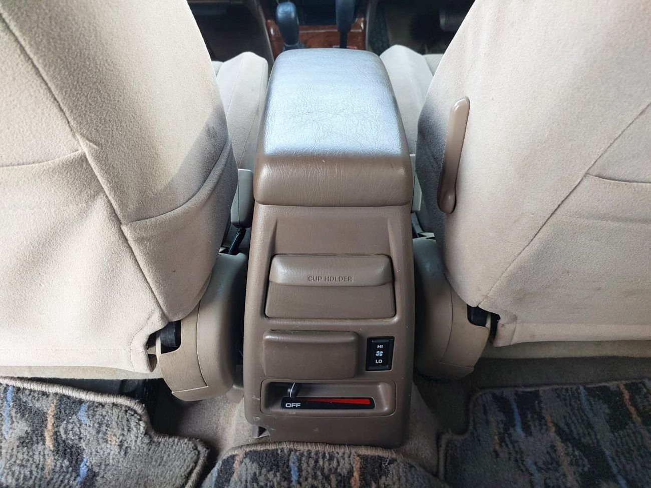 Toyota Hilux Surf TOYOTA HILUX SURF SUV RHD 2000 MODEL 2.7 L PETROL AUTOMATIC(PM37972)