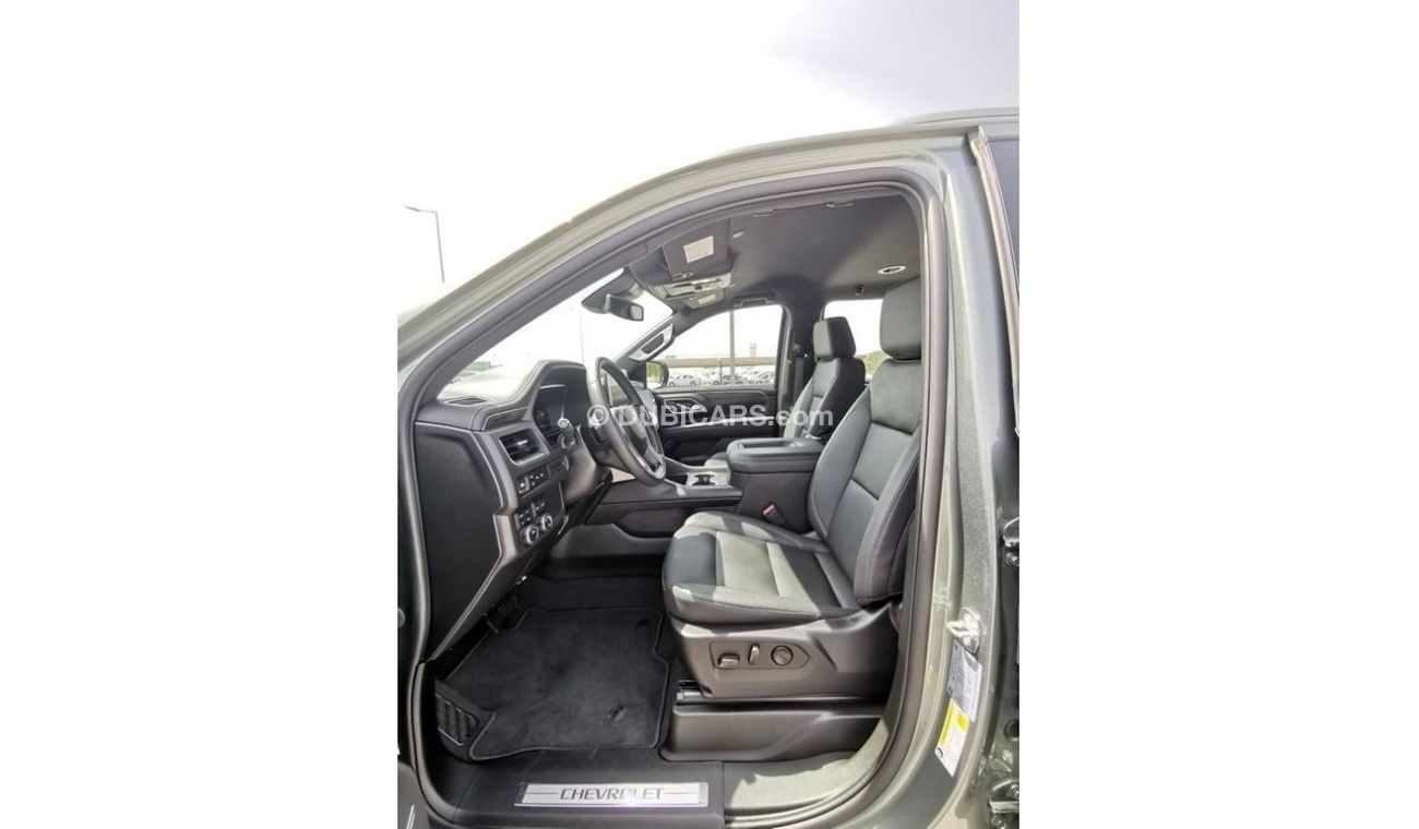 Chevrolet Suburban Chevrolet LT Suburban - 2023 - Green