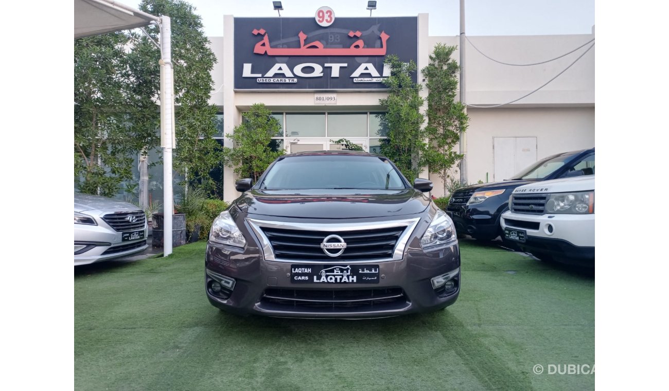 Nissan Altima 2013 model, number one, leather slot, cruise control, alloy wheels, rear camera screen, Android scre